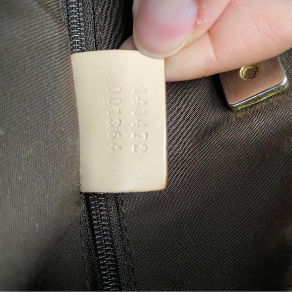 Gucci D Ring Tote - Picture 12 of 16